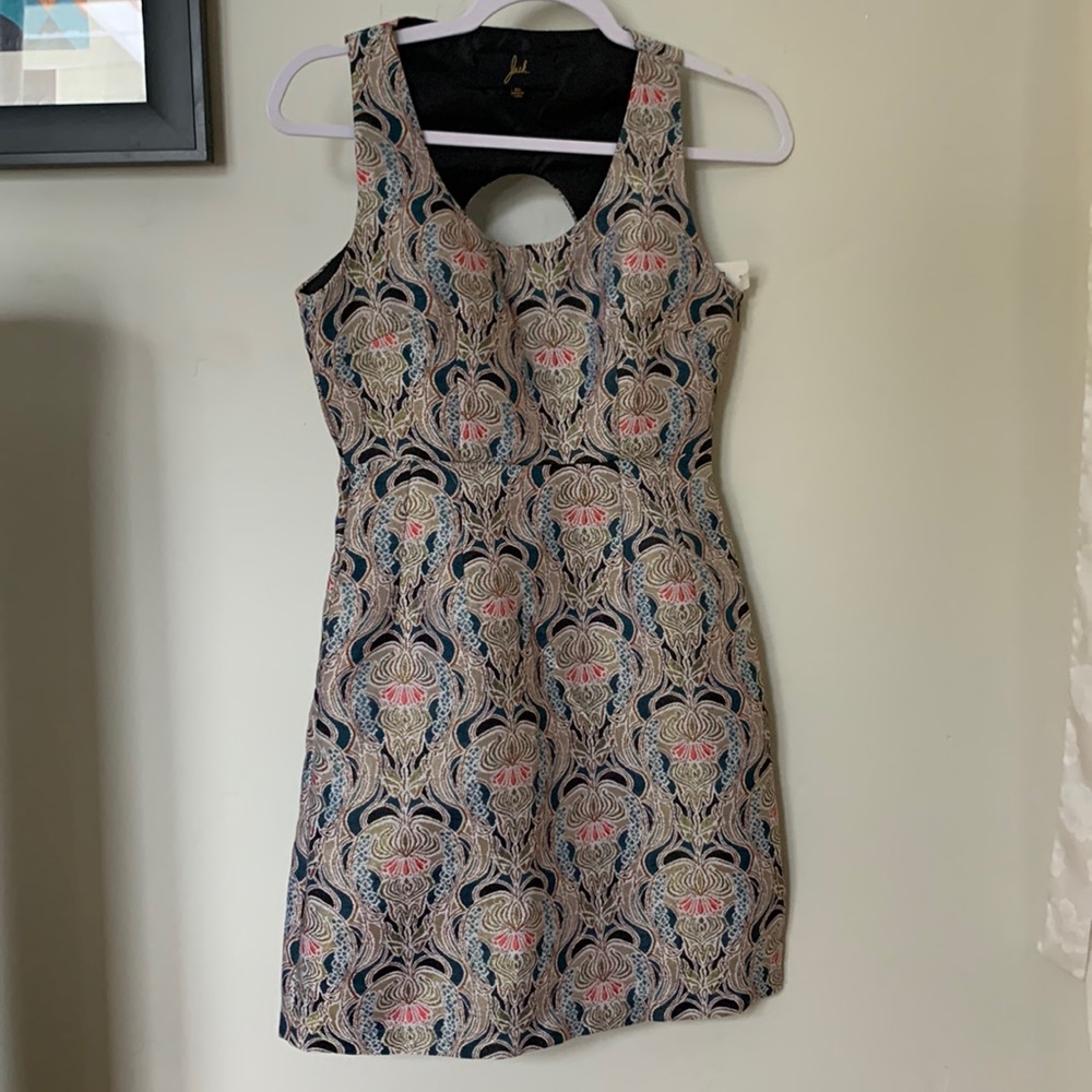 Cocktail dress with pockets